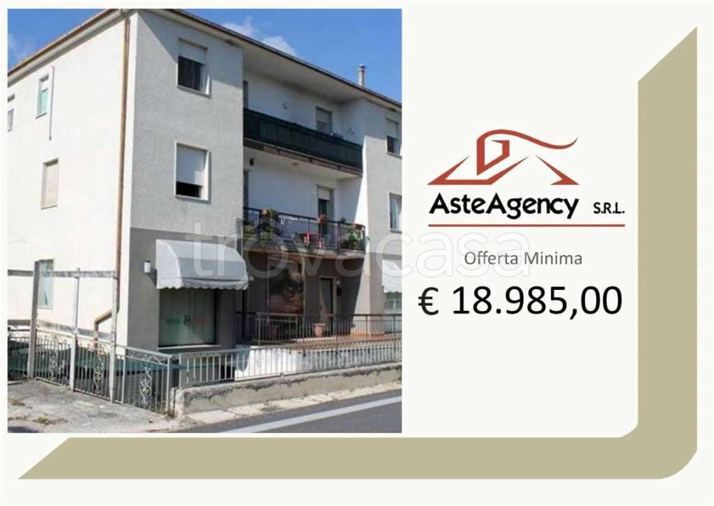 appartamento in vendita a Castiglione Messer Raimondo in zona Cesi