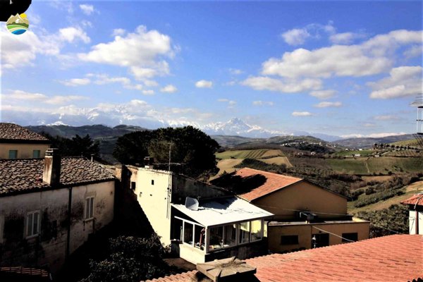 casa indipendente in vendita a Castilenti