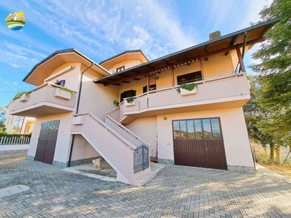 casa indipendente in vendita a Castilenti