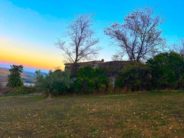 appartamento in vendita a Castilenti in zona Colle della Morte