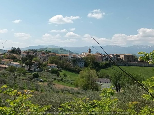 terreno edificabile in vendita a Castilenti