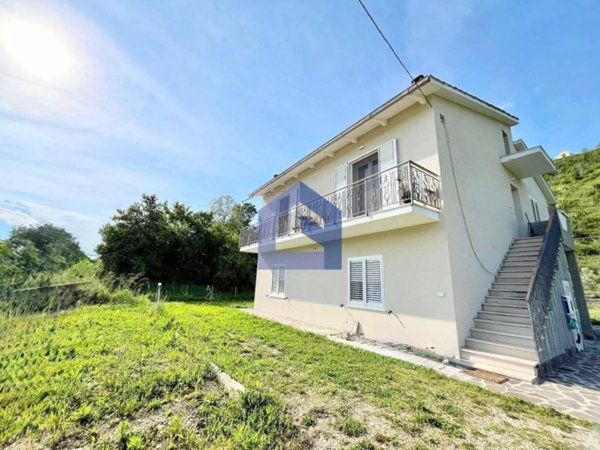 casa indipendente in vendita a Castilenti