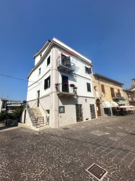 casa indipendente in vendita a Castilenti