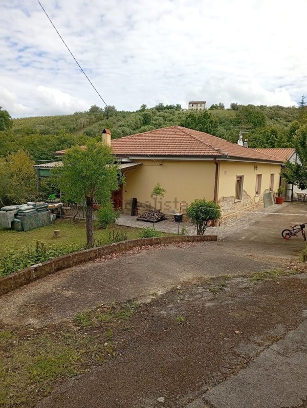 appartamento in vendita a Castilenti