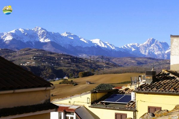 casa indipendente in vendita a Castilenti