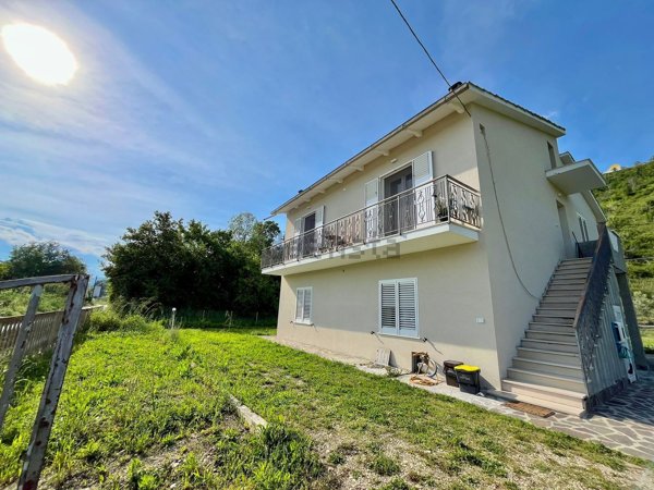 casa indipendente in vendita a Castilenti