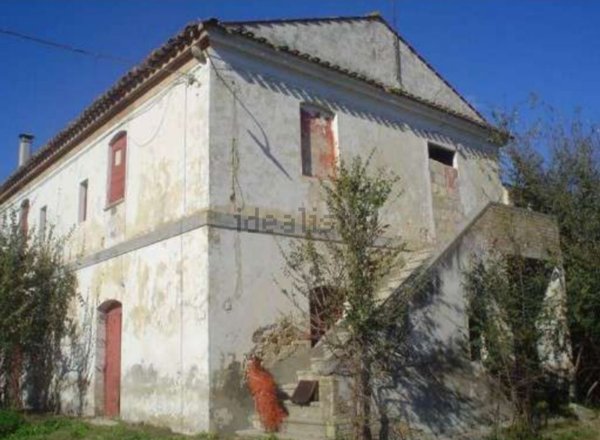casa indipendente in vendita a Castilenti