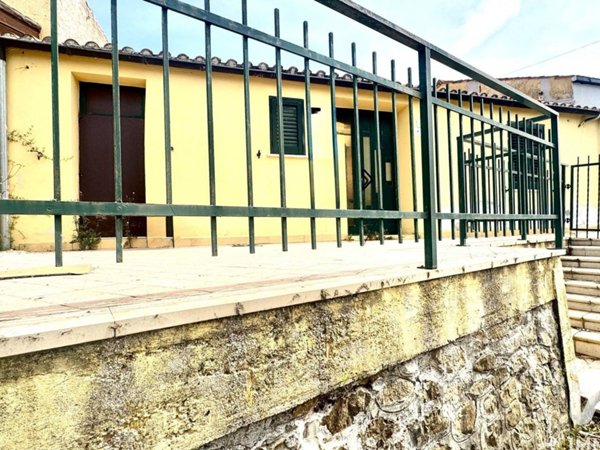 casa indipendente in vendita a Castilenti in zona Vicenne