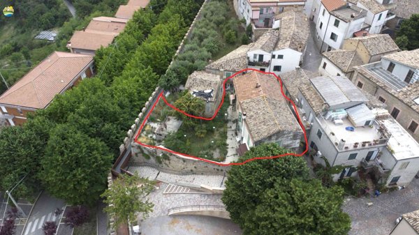 casa indipendente in vendita a Cellino Attanasio