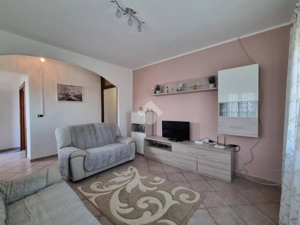 casa indipendente in vendita a Cellino Attanasio