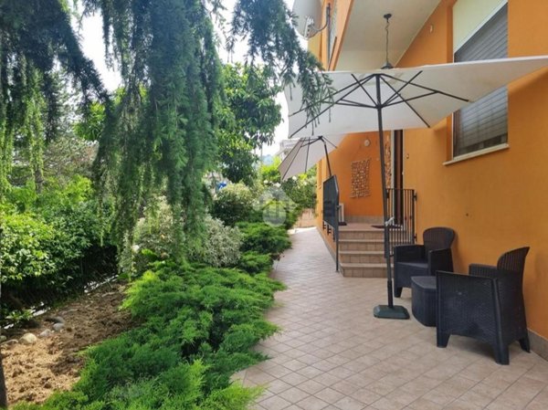 casa indipendente in vendita a Cellino Attanasio