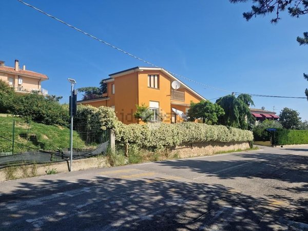 casa indipendente in vendita a Cellino Attanasio