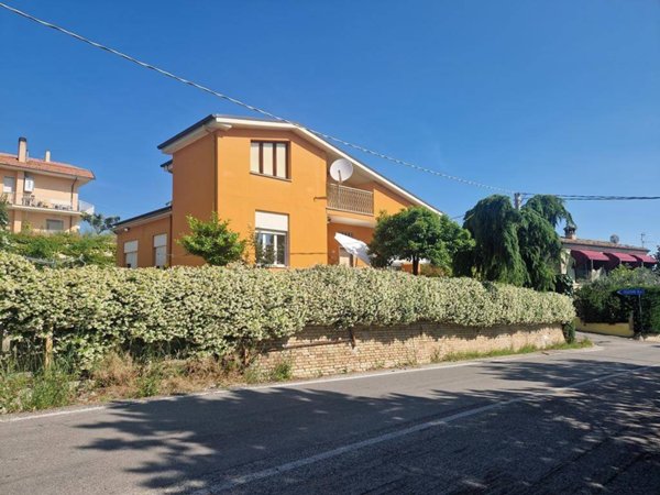 casa indipendente in vendita a Cellino Attanasio