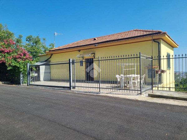 casa indipendente in vendita a Cellino Attanasio