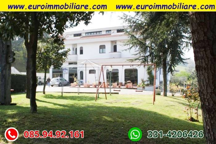 intera palazzina in vendita a Cellino Attanasio