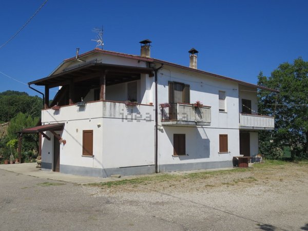 casa indipendente in vendita a Cellino Attanasio