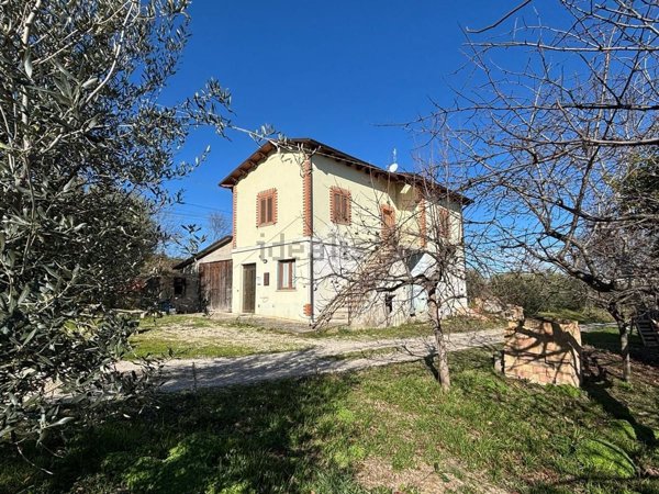 casa indipendente in vendita a Cellino Attanasio