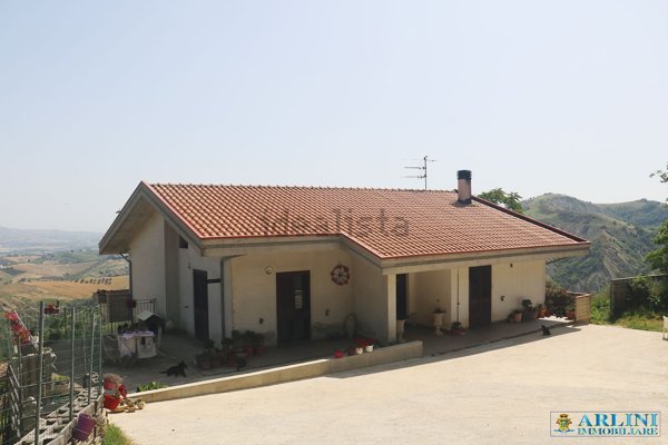 appartamento in vendita a Cellino Attanasio