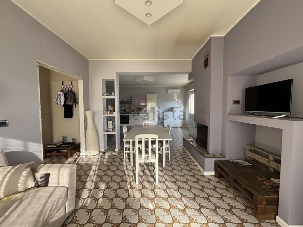 casa indipendente in vendita a Cellino Attanasio