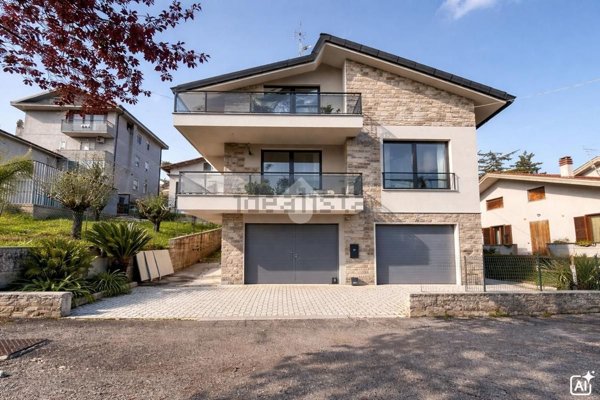 casa indipendente in vendita a Cellino Attanasio in zona Monteverde