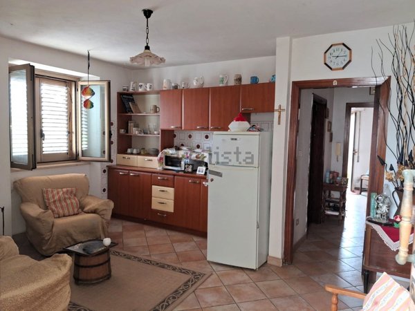 casa indipendente in vendita a Cellino Attanasio in zona Ciafette