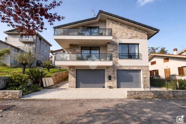 casa indipendente in vendita a Cellino Attanasio in zona Monteverde