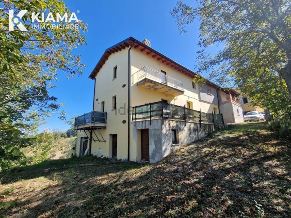 casa indipendente in vendita a Cellino Attanasio in zona Scorrano