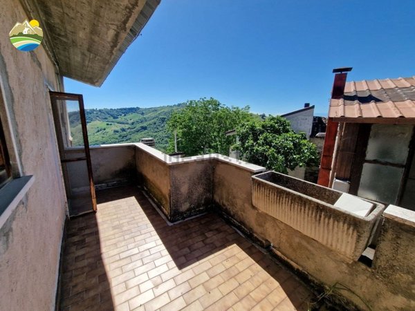casa semindipendente in vendita a Cermignano in zona Poggio delle Rose
