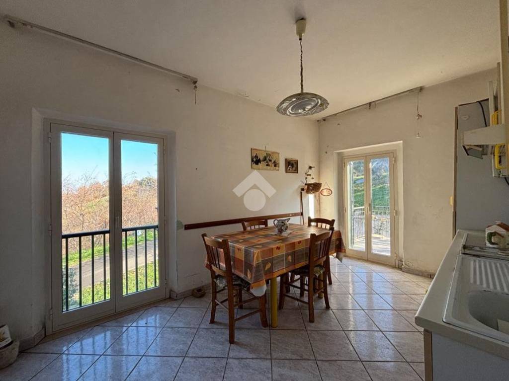 casa indipendente in vendita a Cermignano in zona Villa Compagni