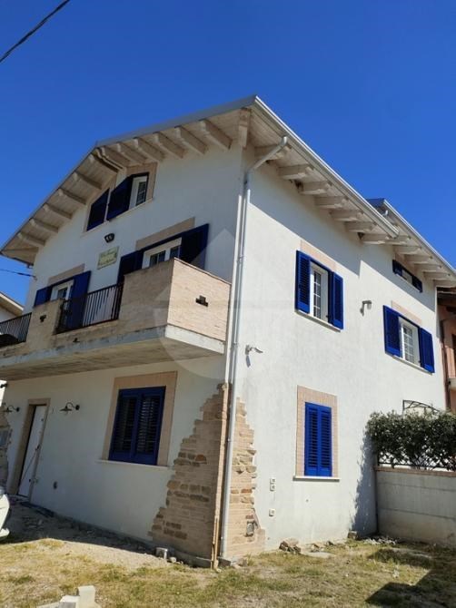 appartamento in vendita a Cermignano in zona Montegualtieri