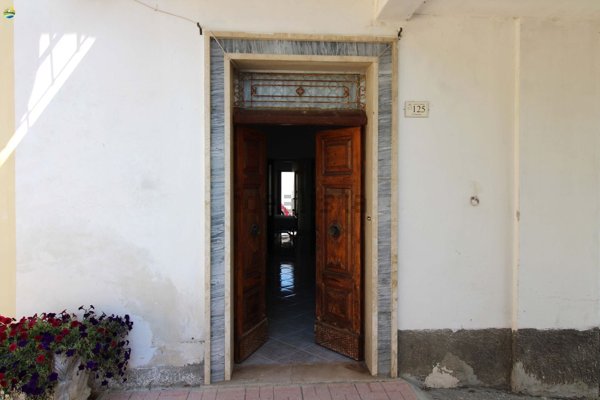casa indipendente in vendita a Cermignano in zona Poggio delle Rose