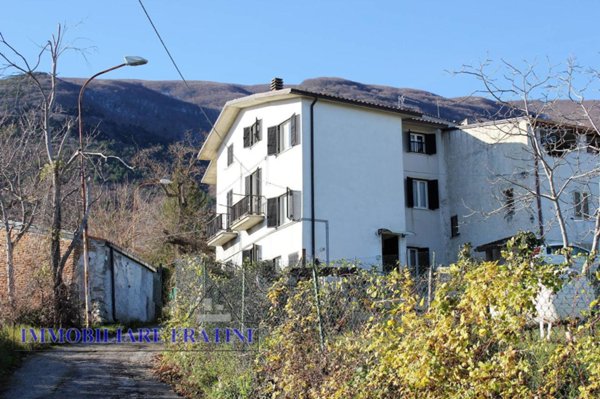 casa indipendente in vendita a Civitella del Tronto