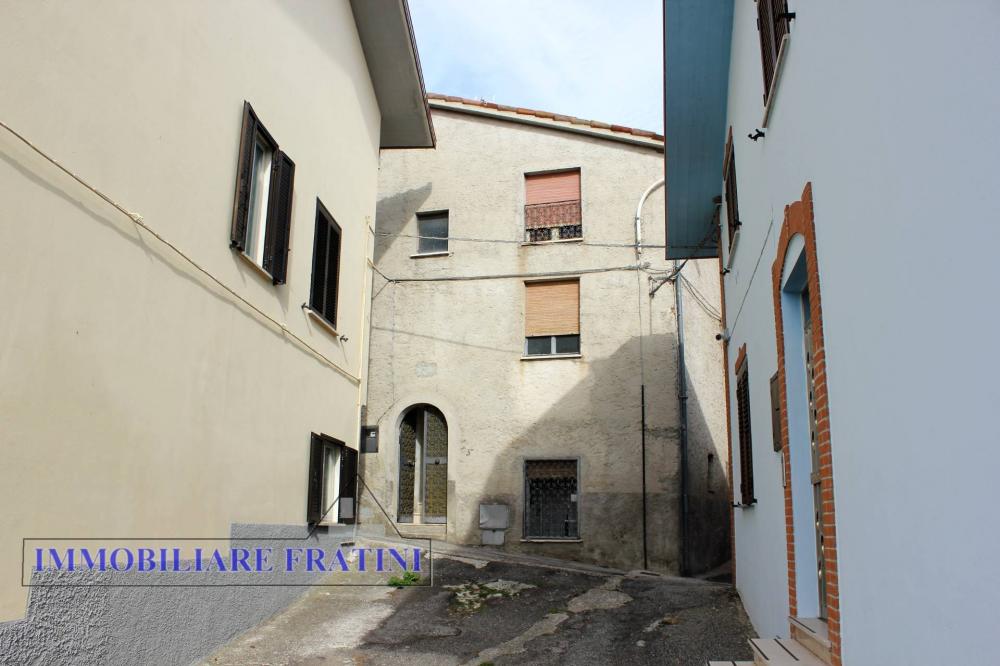 casa indipendente in vendita a Civitella del Tronto