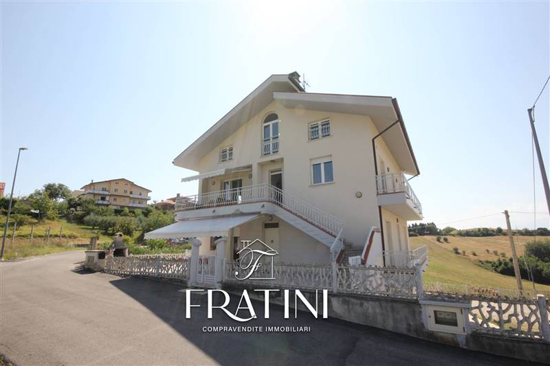 casa indipendente in vendita a Civitella del Tronto