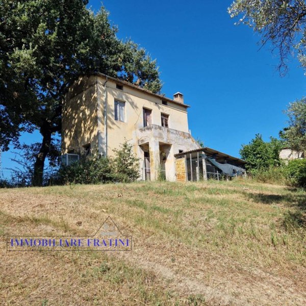 casa indipendente in vendita a Civitella del Tronto