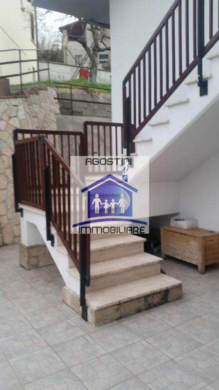 casa indipendente in vendita a Civitella del Tronto