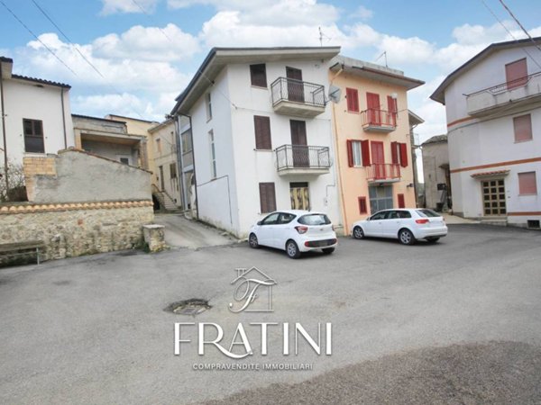 casa indipendente in vendita a Civitella del Tronto