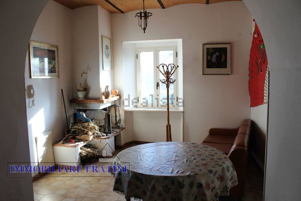 casa indipendente in vendita a Civitella del Tronto