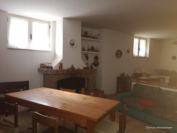 casa indipendente in vendita a Civitella del Tronto