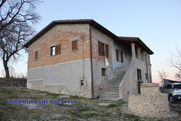casa indipendente in vendita a Civitella del Tronto