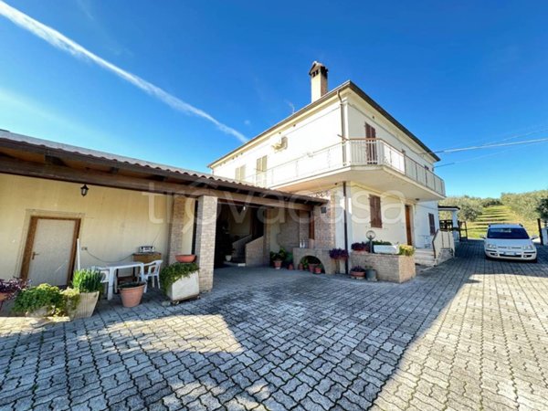 casa indipendente in vendita a Civitella del Tronto