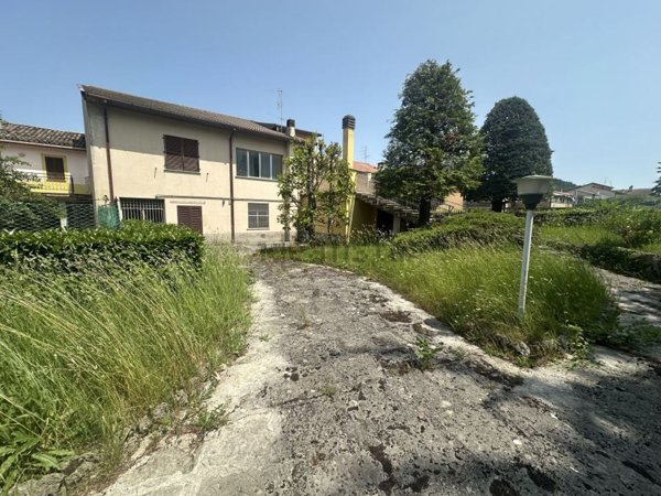 casa indipendente in vendita a Civitella del Tronto
