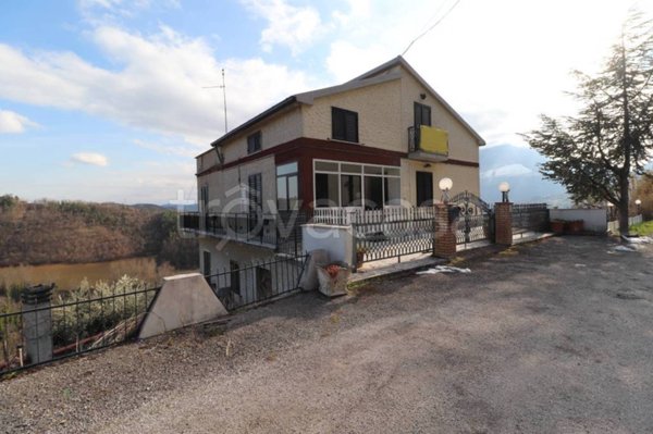 appartamento in vendita a Civitella del Tronto