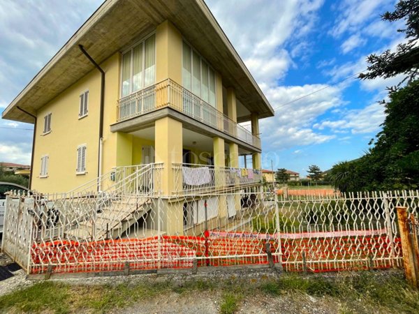 casa indipendente in vendita a Civitella del Tronto