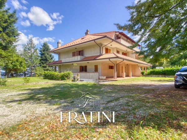 casa indipendente in vendita a Civitella del Tronto