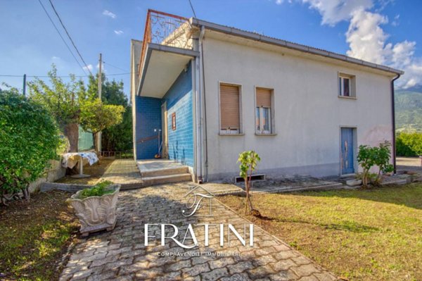 casa indipendente in vendita a Civitella del Tronto