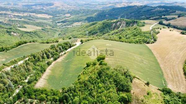 terreno agricolo in vendita a Civitella del Tronto