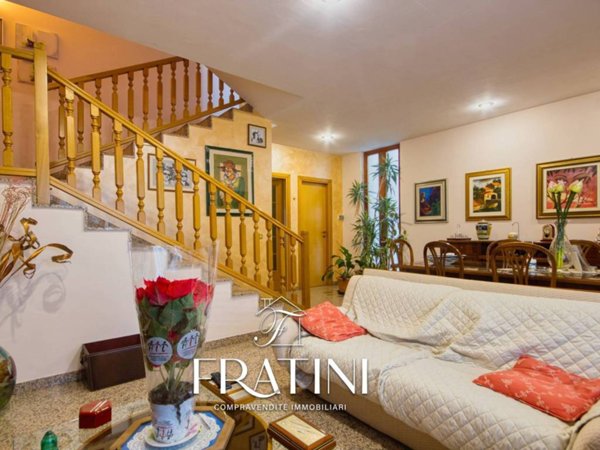 casa indipendente in vendita a Civitella del Tronto