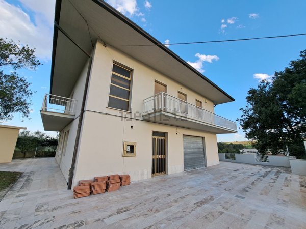 appartamento in vendita a Civitella del Tronto