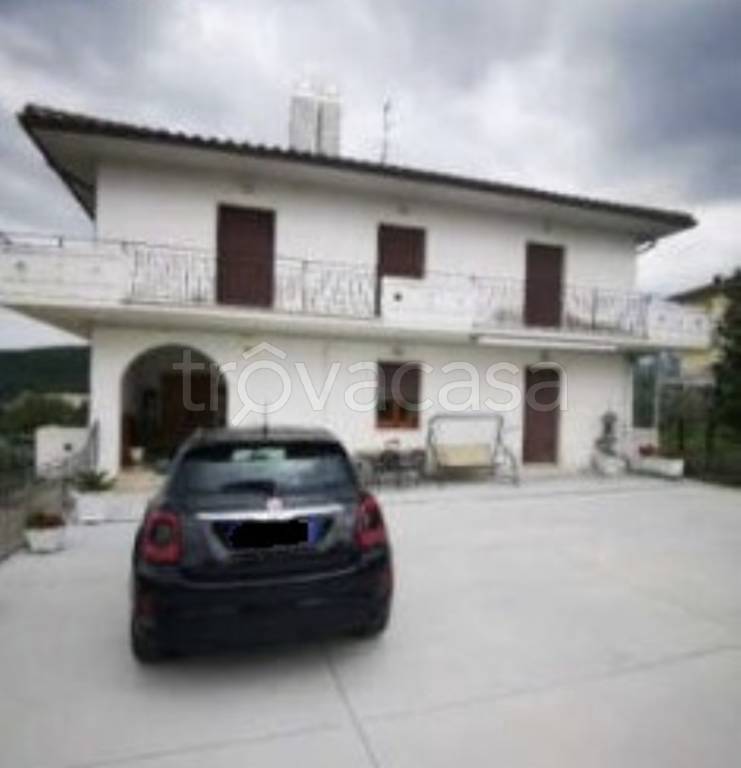 casa indipendente in vendita a Civitella del Tronto